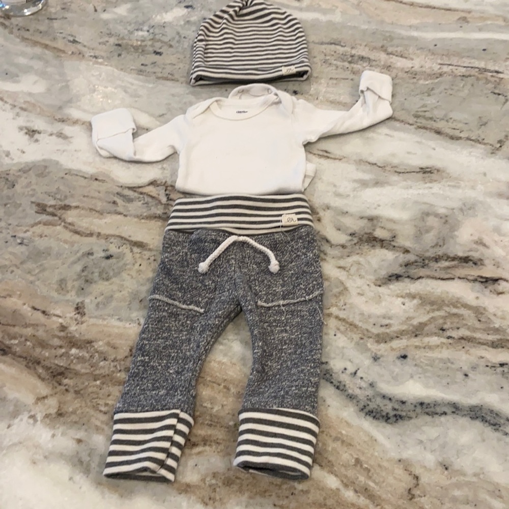 Lulu & Roo outfit (pants and hat) with gerber onesie